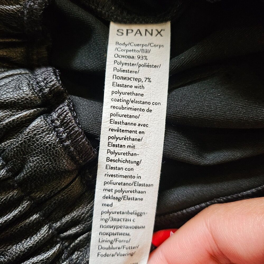 Spanx Joggers Tappered Womens M Black Faux Leather Pull on pants - Picture 6 of 7